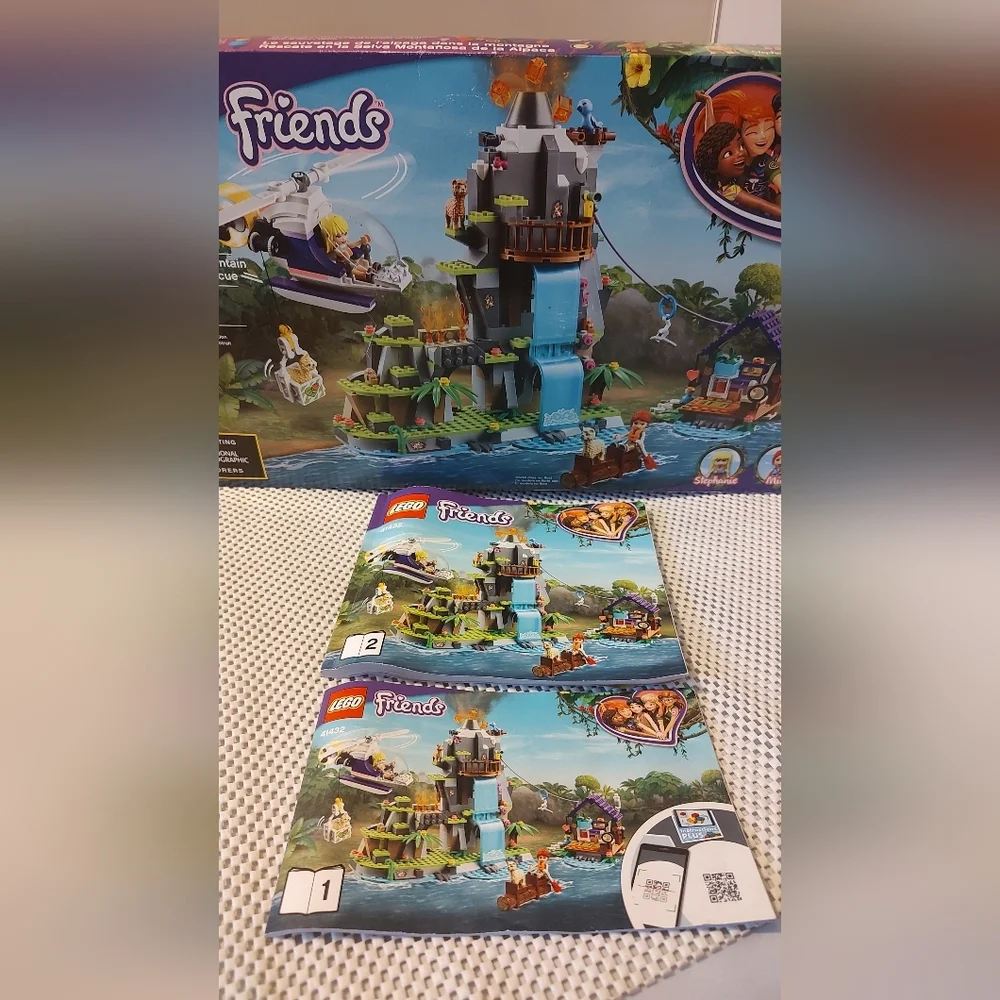 LEGO Friends 41432 Alpaca Mountain Jungle Rescue  Building Toy Complete